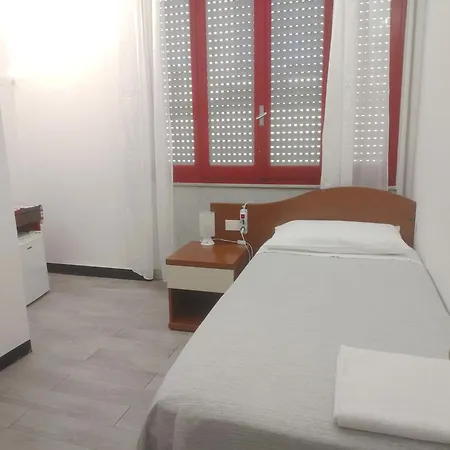 Maison d'hôtes Affittacamere La Spezia Inn