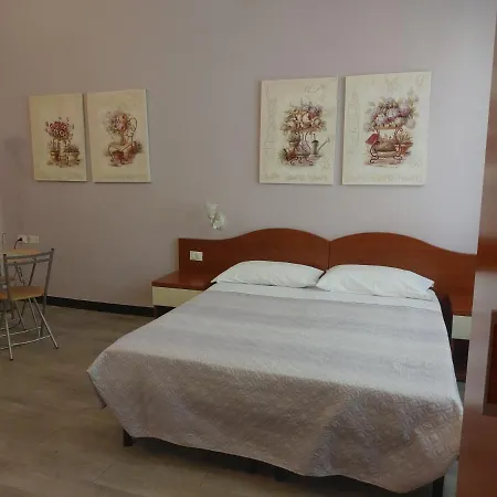 Casa de hóspedes Affittacamere La Spezia Inn 3*