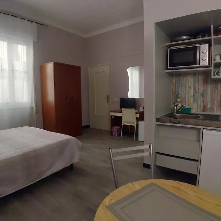 Affittacamere La Spezia Inn 3* La Spezia