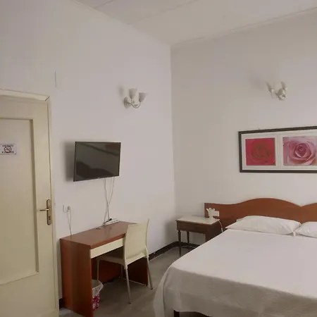 Πανσιόν Affittacamere La Spezia Inn 3*